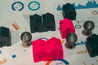 Search indemnity insurance explained for UK conveyancing: choosing between full property searches and indemnity cover.